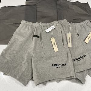 Essentials Fear Of God Shorts 100% Authentic - Dark Oatmeal Sz Small NWT And Bag